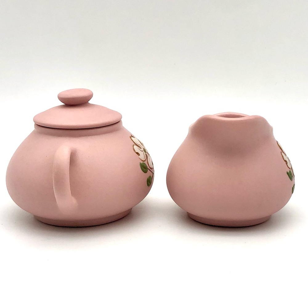 Pigeon Forge Pottery Creamer Sugar Bowl Set Pink With Embossed White Dogwood Vtg - Picture 4 of 8